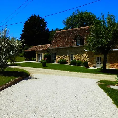 Дом отдыха La Perigourdine Saint-Georges-de-Monclard